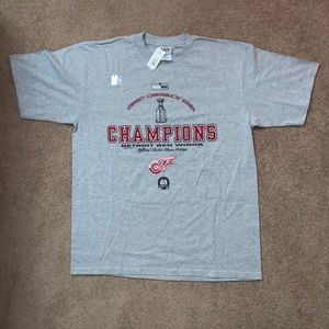 Detroit Red Wings 2002 Stanley Cup Official Shirt